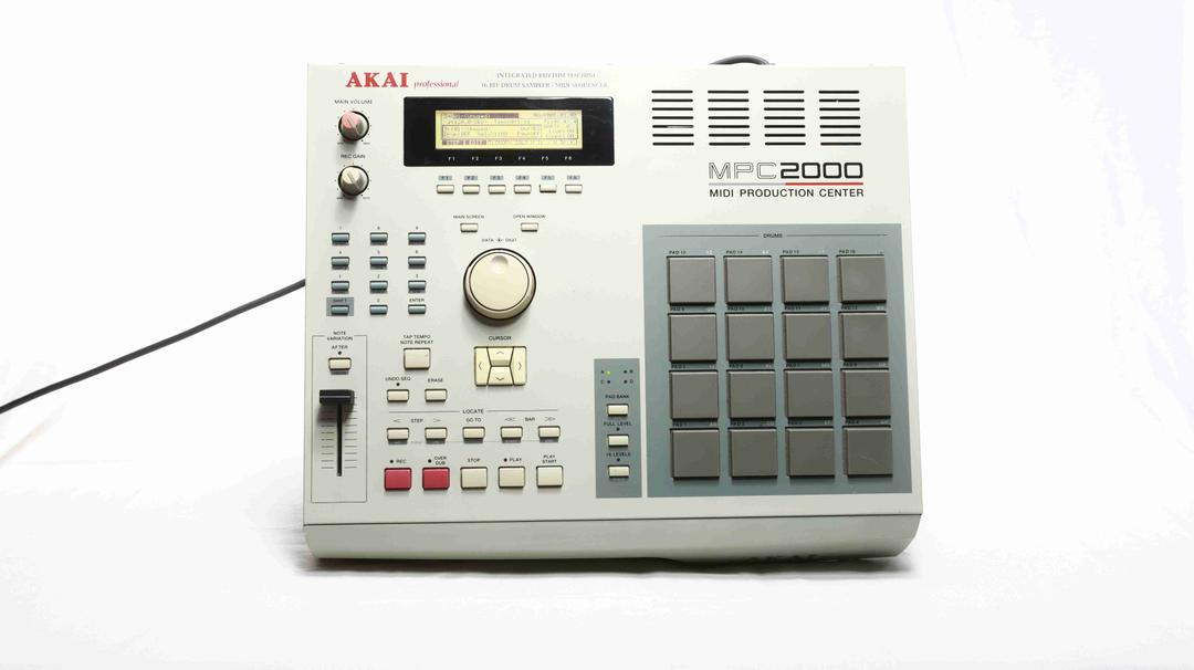 Akai MPC2000