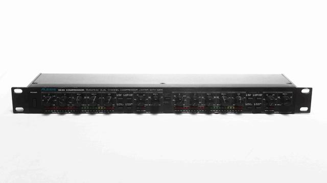 Alesis 3630 Stereo Compressor