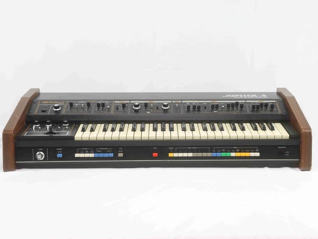 Roland - Jupiter 4