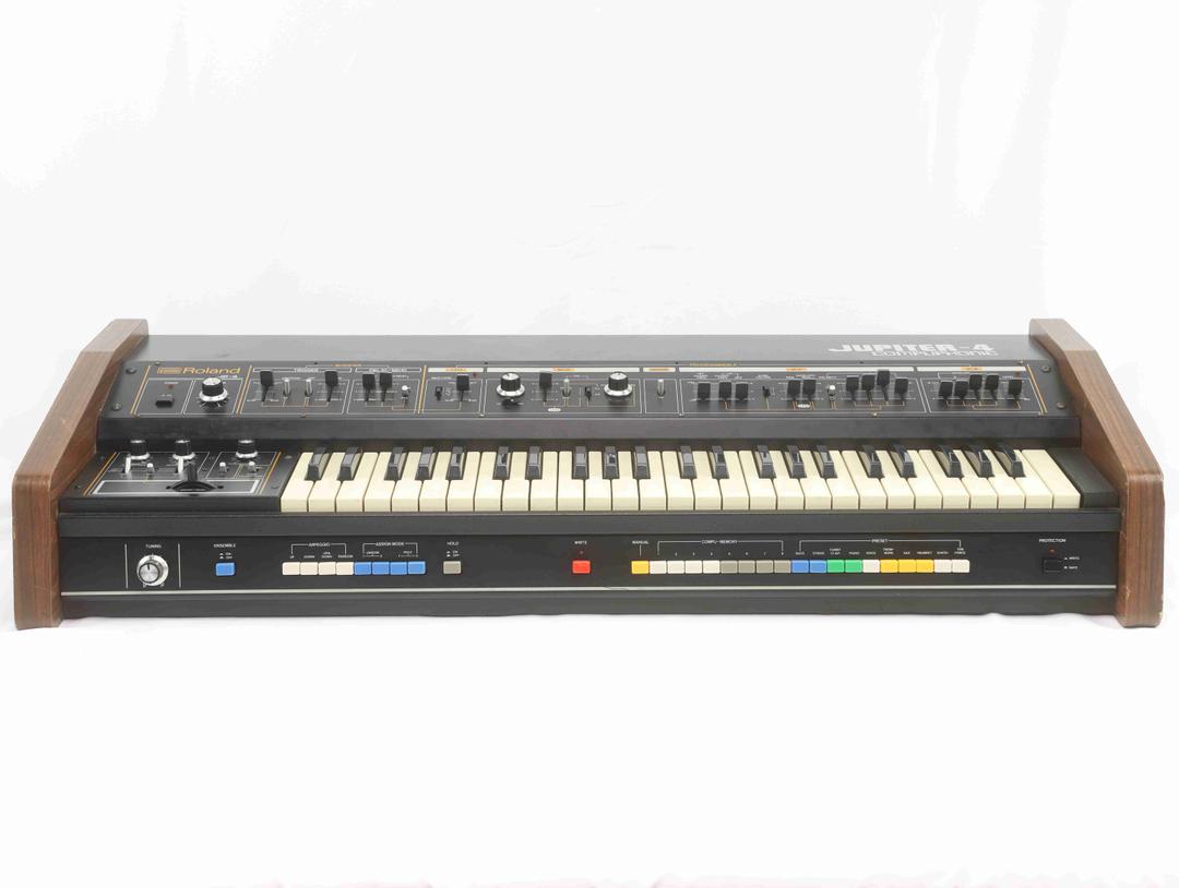 Roland - Jupiter 4