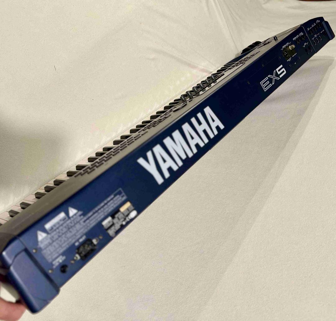 Yamaha -  EX5