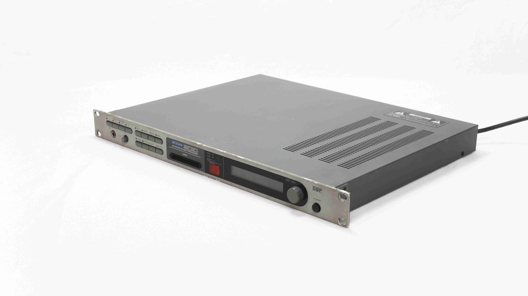 Zoom -  9010 Advanced Sound Processor
