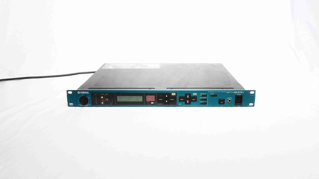 Yamaha -  SPX2000 Multi-Effect Processor