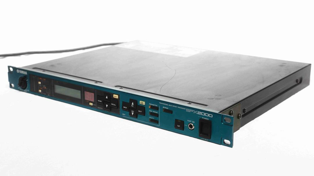 Yamaha -  SPX2000 Multi-Effect Processor