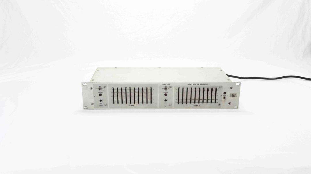 Urei -  Model 535 Dual Graphic Equalizer
