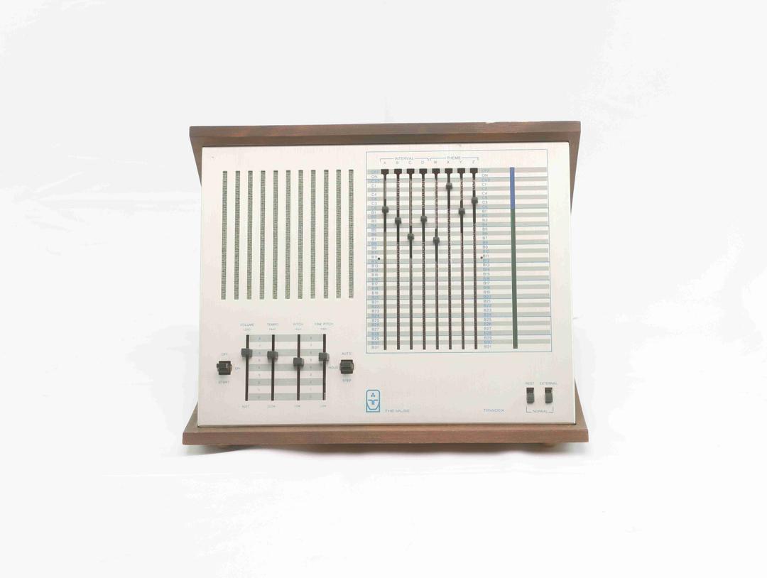 Triadex - The Muse Analogue Synthesizer