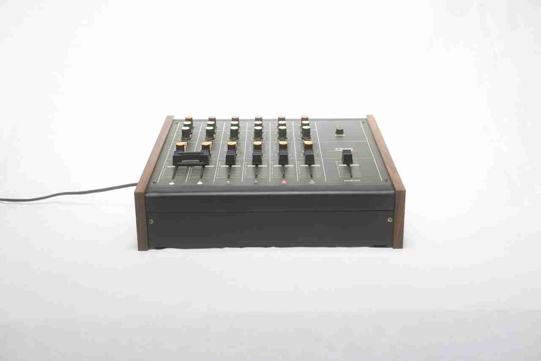 Teac - Model 2A Analogue Mixer