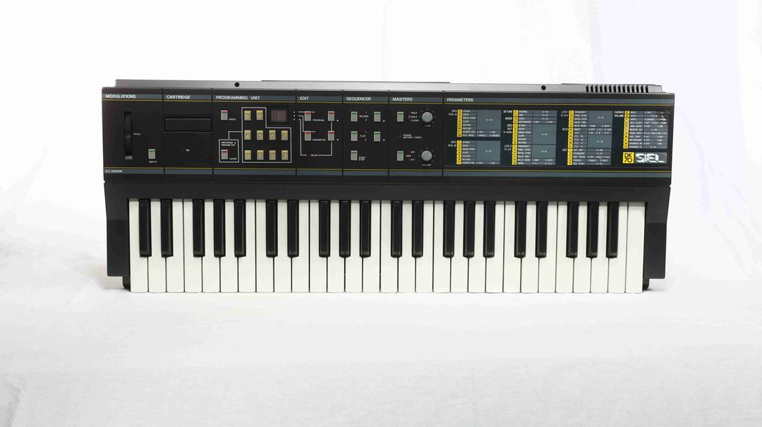 Siel - DK70 Analog 8 Voice Poly Syth