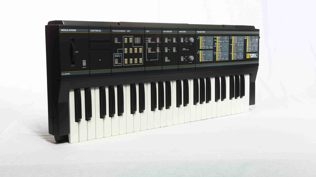 Siel - DK70 Analog 8 Voice Poly Syth