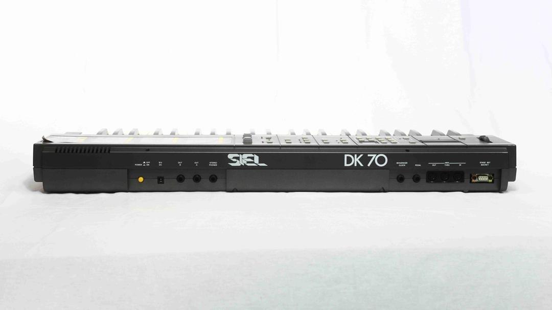 Siel - DK70 Analog 8 Voice Poly Syth