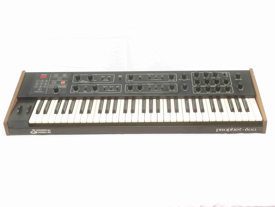 Sequential Circuits - Prophet 600 61-Key 6-Voice Polyphonic Synthesizer