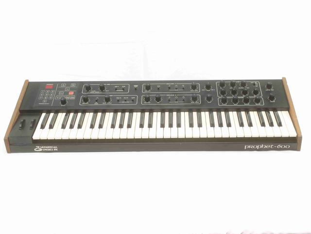 Sequential Circuits - Prophet 600 61-Key 6-Voice Polyphonic Synthesizer