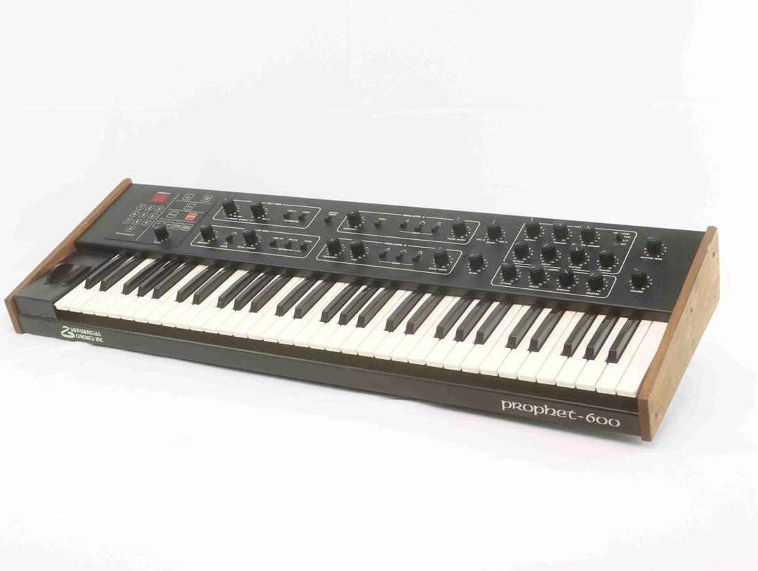 Sequential Circuits - Prophet 600 61-Key 6-Voice Polyphonic Synthesizer