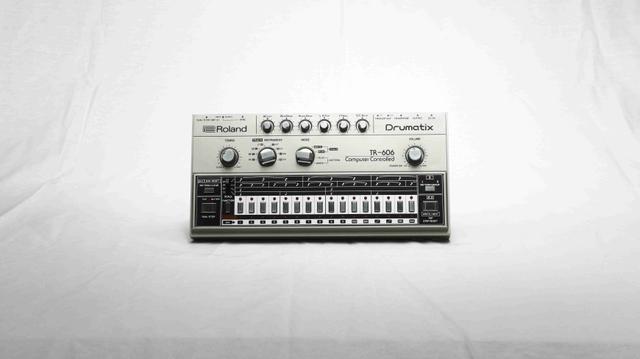 Roland -  TR-606 Drumatix