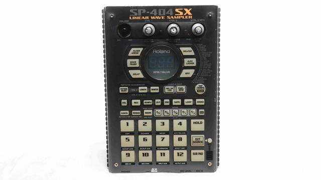 Roland - SP-404SX Linear Wave Sampler
