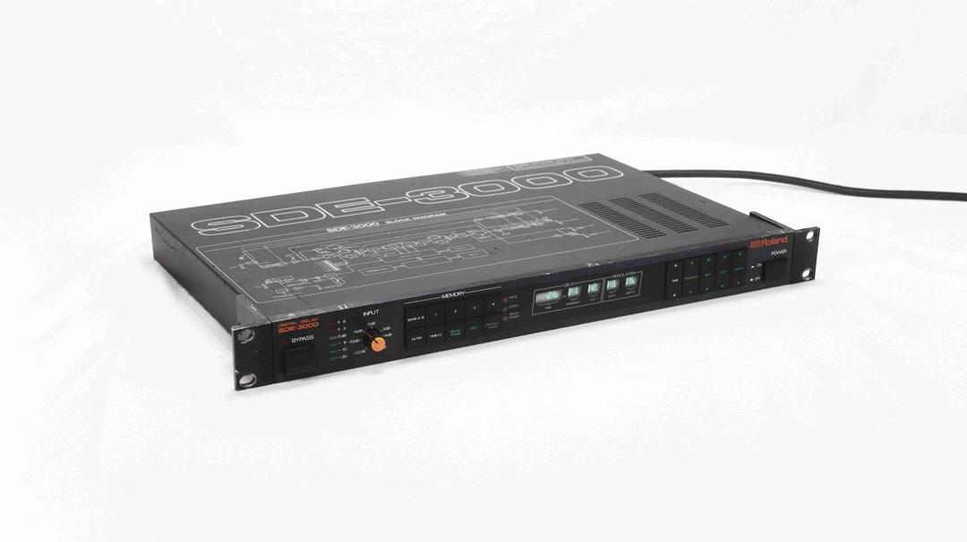 Roland - SDE-3000 Digital Delay
