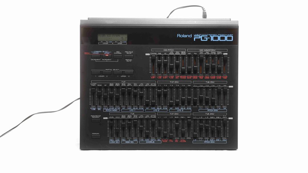 Roland - PG-1000 Linear Synthesizer Programmer