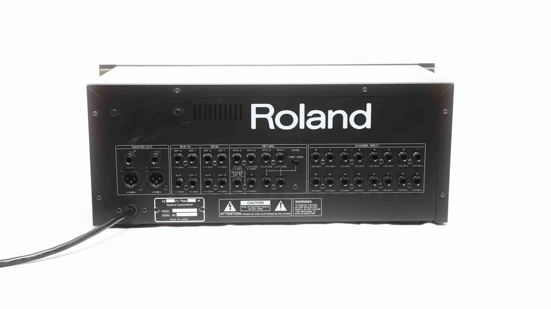 Roland - M-160 16 Channel Stereo Line Mixer