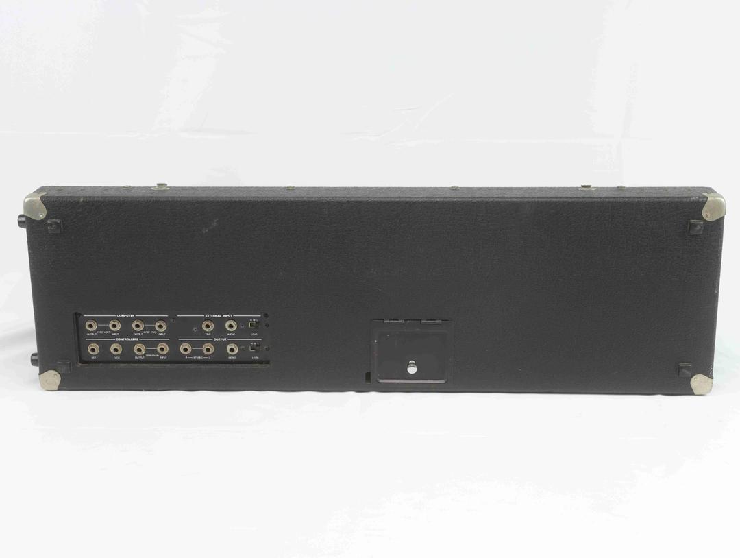 Roland -  SH-5