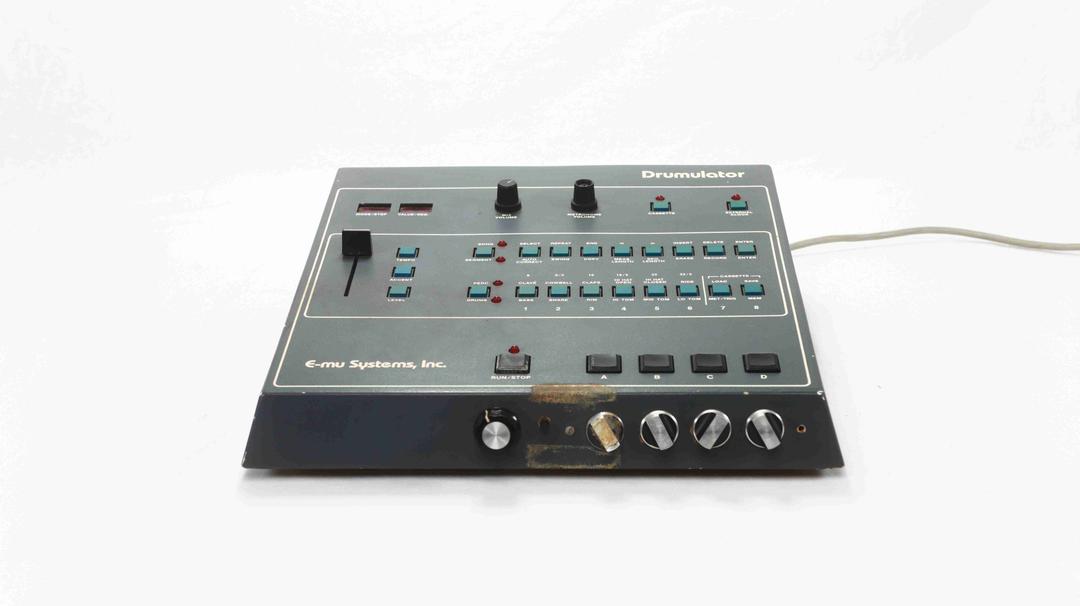 E-Mu -  Drumulator with many extra eproms