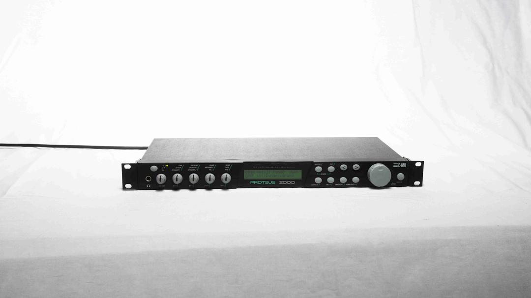 E-Mu -  Proteus 2000 - 128 voice expandable synth module