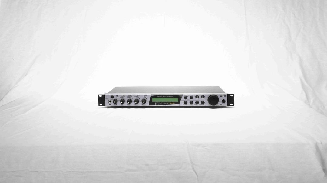 E-Mu -  Virtuoso 2000 128 Voice Expandable synth module