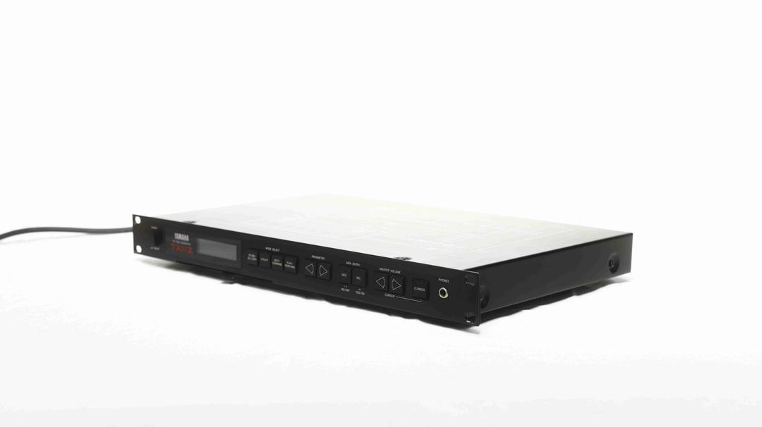 Yamaha -  TX81Z 8 Voice FM Synth