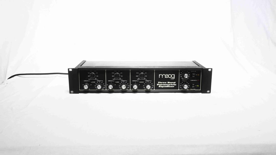Moog -  MKPE 3 band Parametric EQ