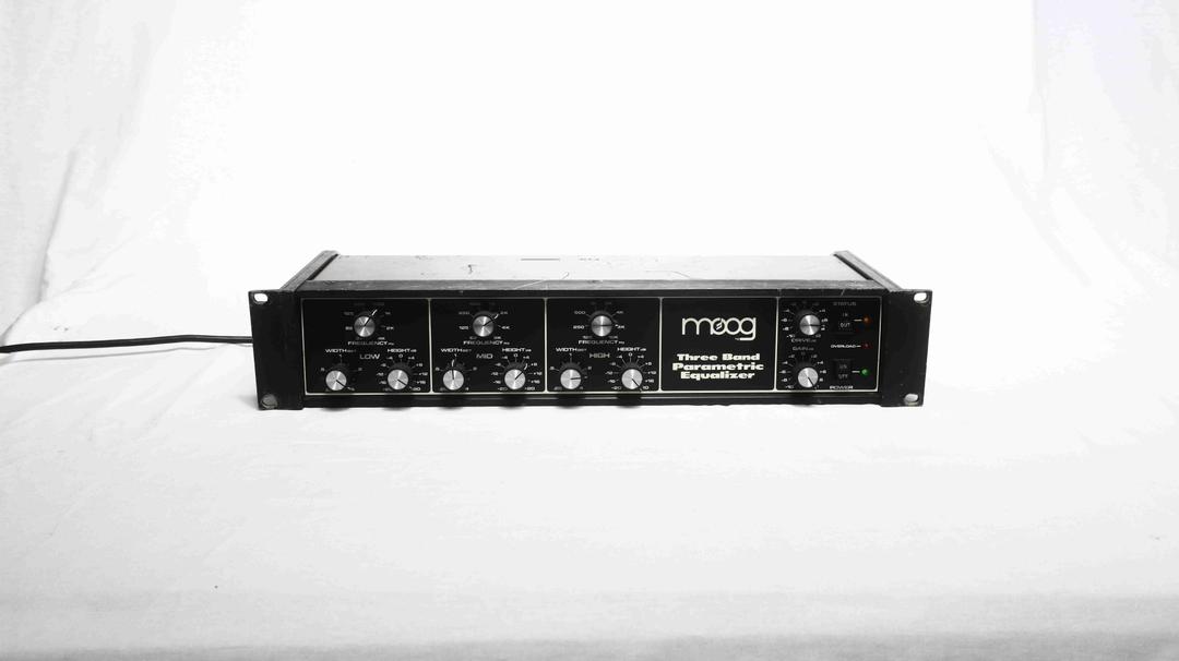 Moog -  MKPE 3 band Parametric EQ