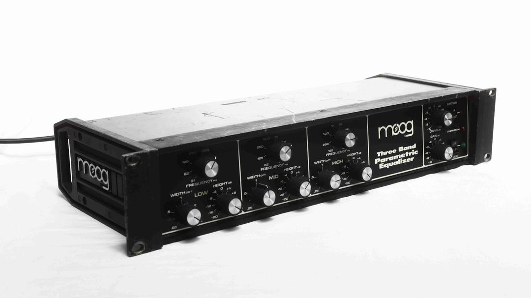 Moog -  MKPE 3 band Parametric EQ