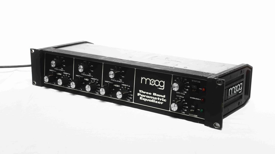 Moog -  MKPE 3 band Parametric EQ