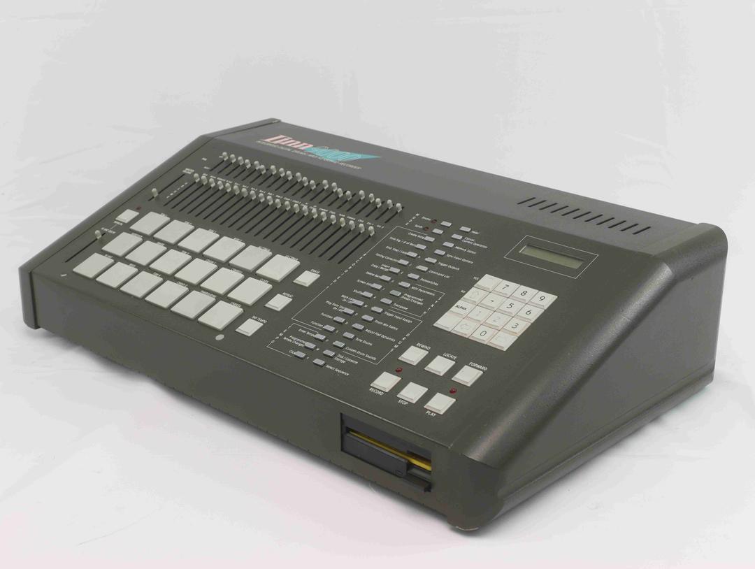 Linn -  Linn 9000