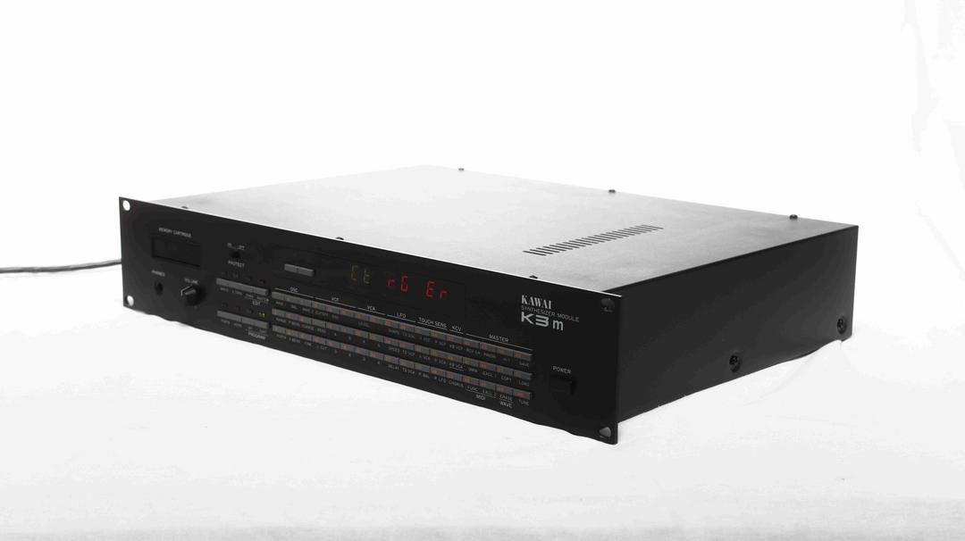 Kawai -  K3m Hybrid synthesizer