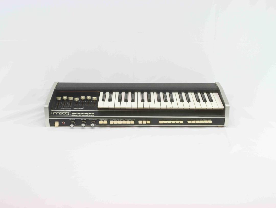 Moog Minitmoog Synthesizer