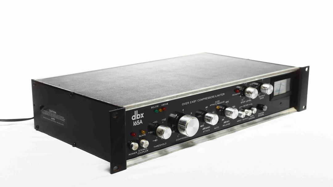 DBX 165a Over Easy Compressor/Limiter