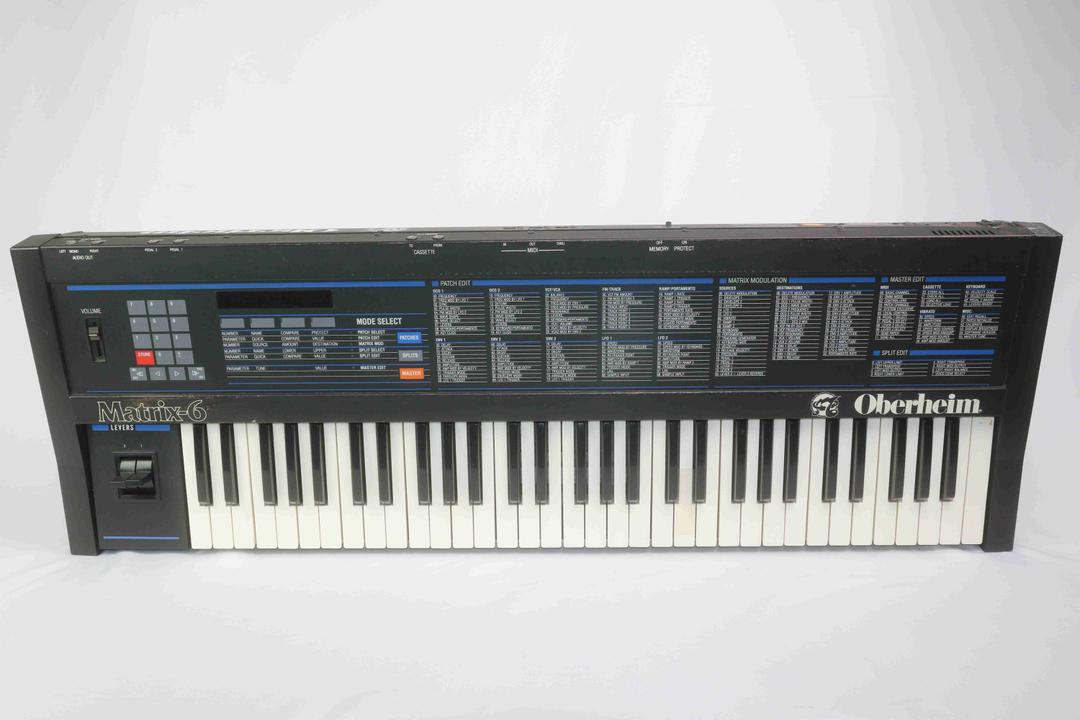 Oberheim -  Matrix 6 Analog Synth