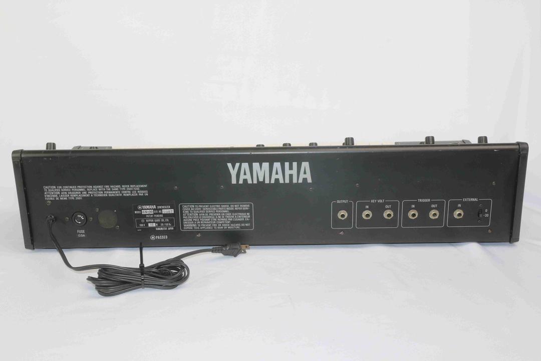 Yamaha -  CS-10 Analog Synthesizer