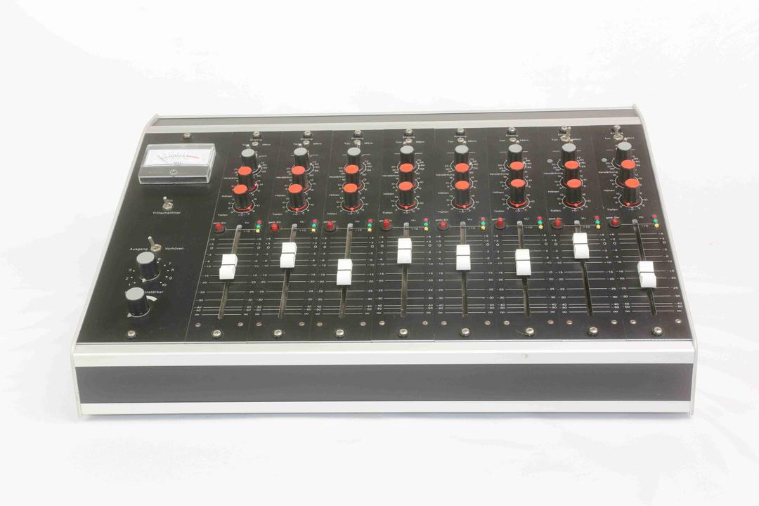 Unknown -  MP812FH Audio Console