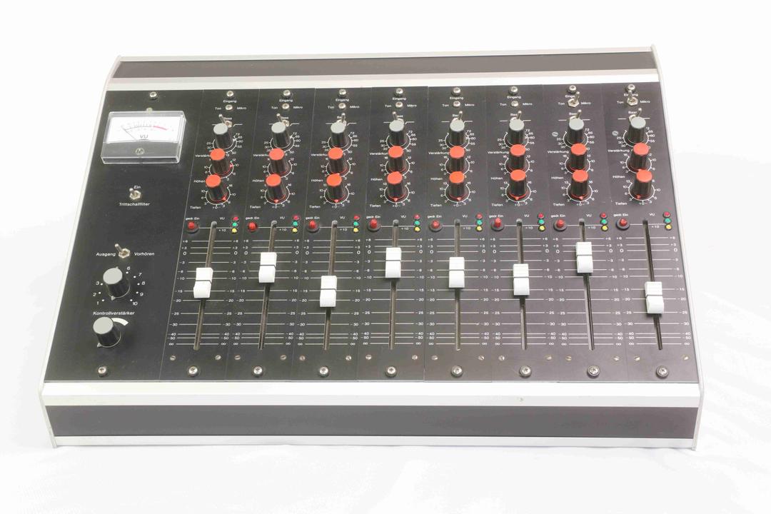 Unknown -  MP812FH Audio Console