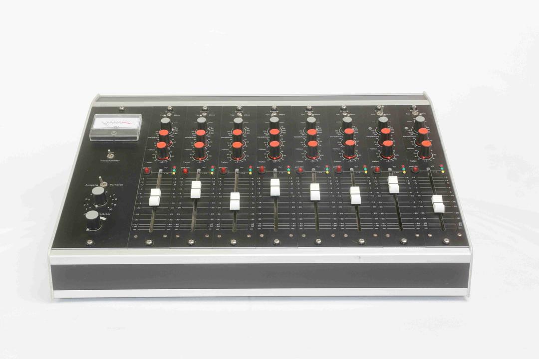 Unknown -  MP812FH Audio Console
