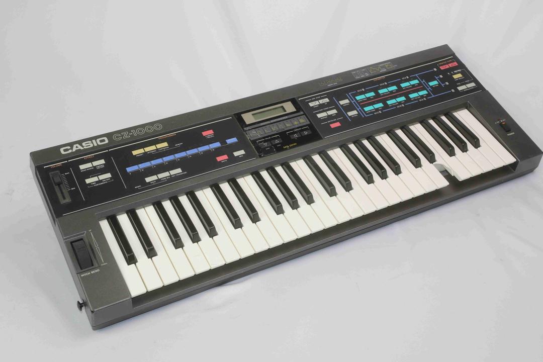 Casio -  CZ-1000 Phase Distortion Synthesizer