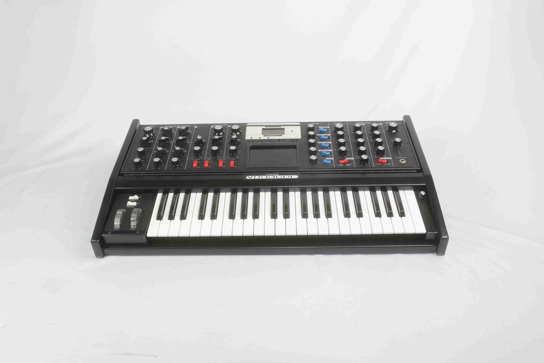 Moog -  Voyager Electric Blue Edition