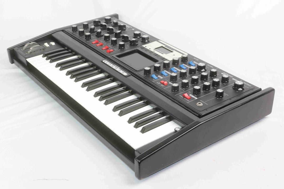 Moog -  Voyager Electric Blue Edition