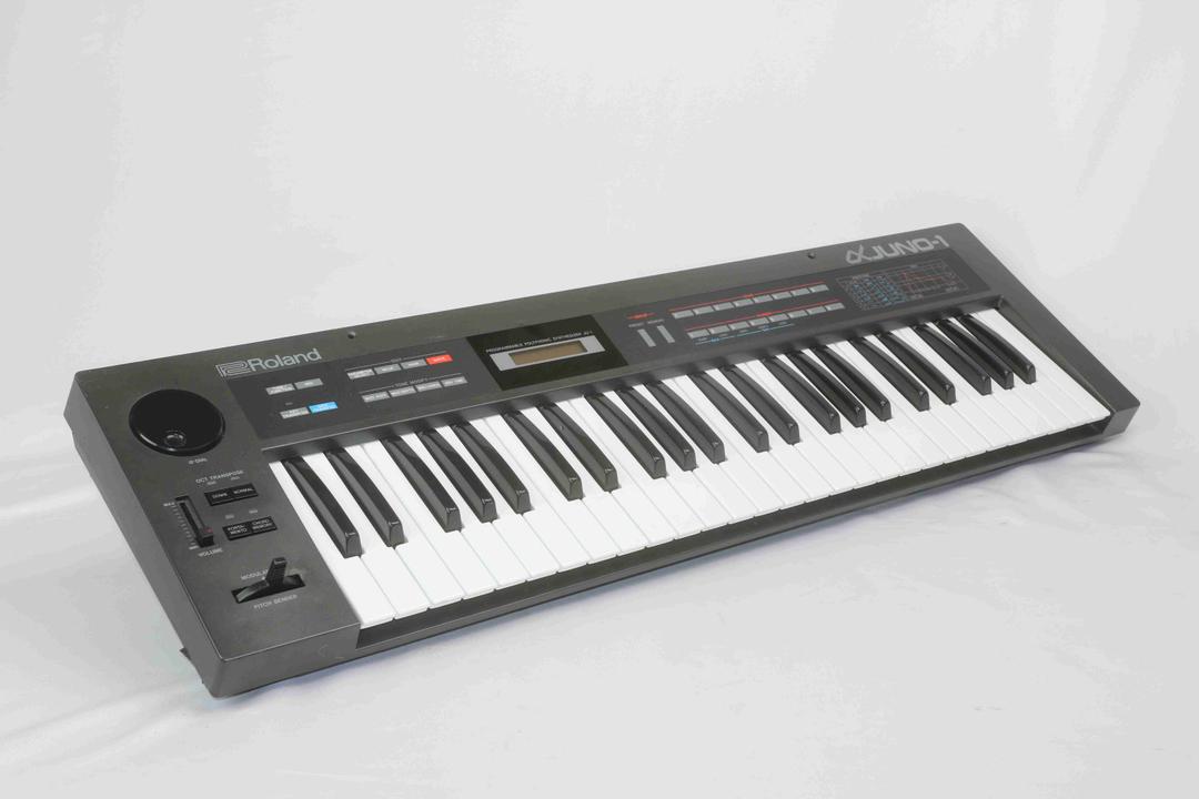 Roland -  Alpha Juno 1