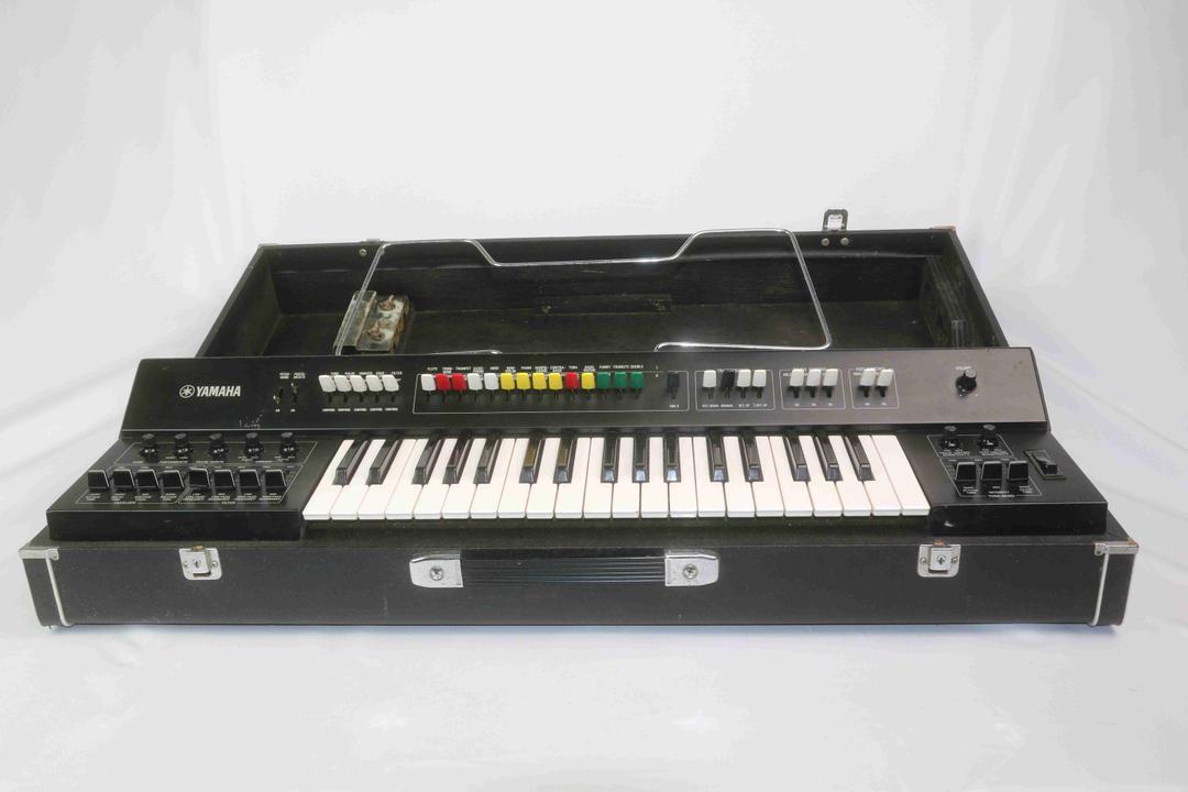 Yamaha -  SY-2 Synthesizer