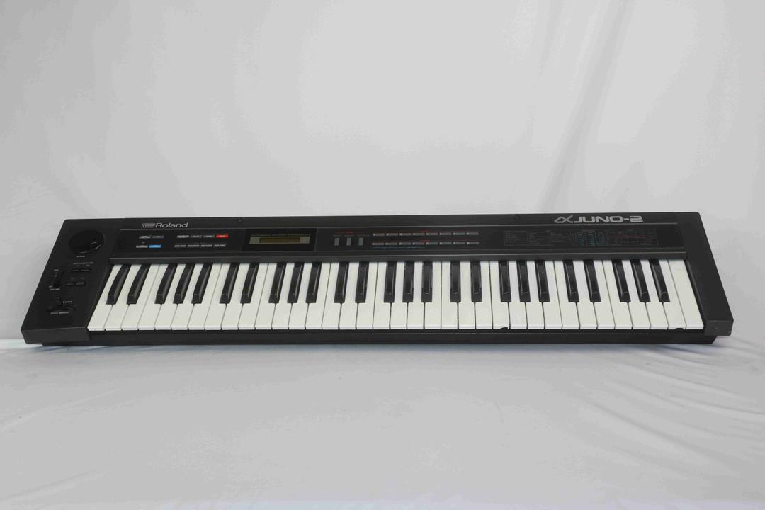 Roland -  Alpha Juno 2