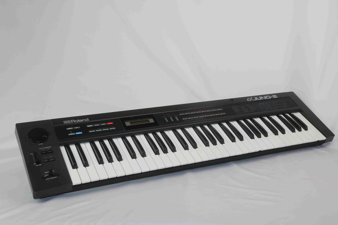 Roland -  Alpha Juno 2