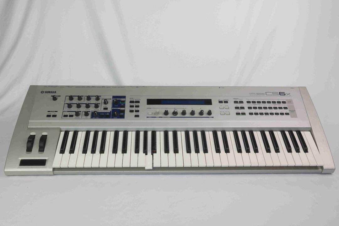 Yamaha -  CS6X Control Synthesizer