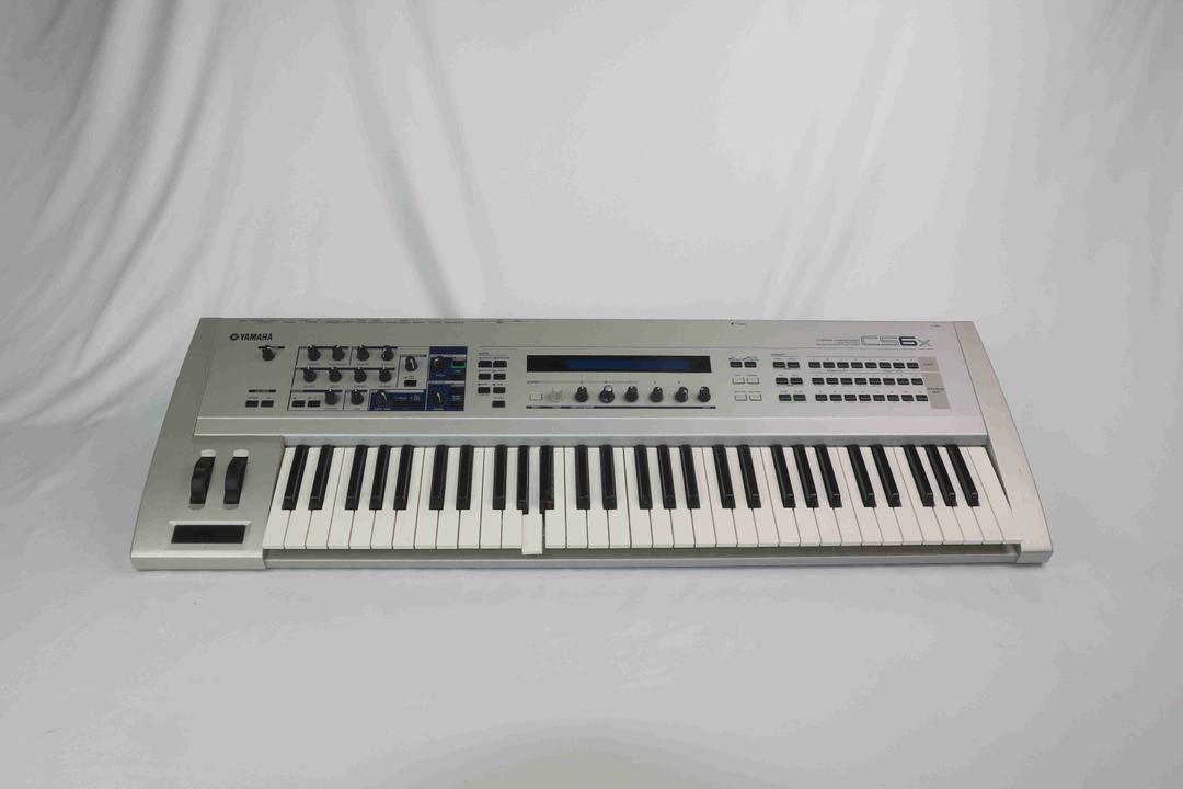 Yamaha -  CS6X Control Synthesizer