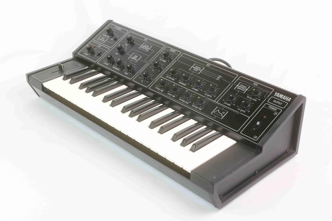 Yamaha -  CS-5 Analogue Synthesizer